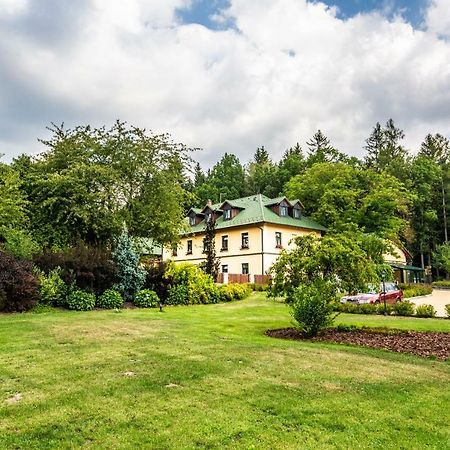 Resort Johanka Kamenice nad Lipou Buitenkant foto